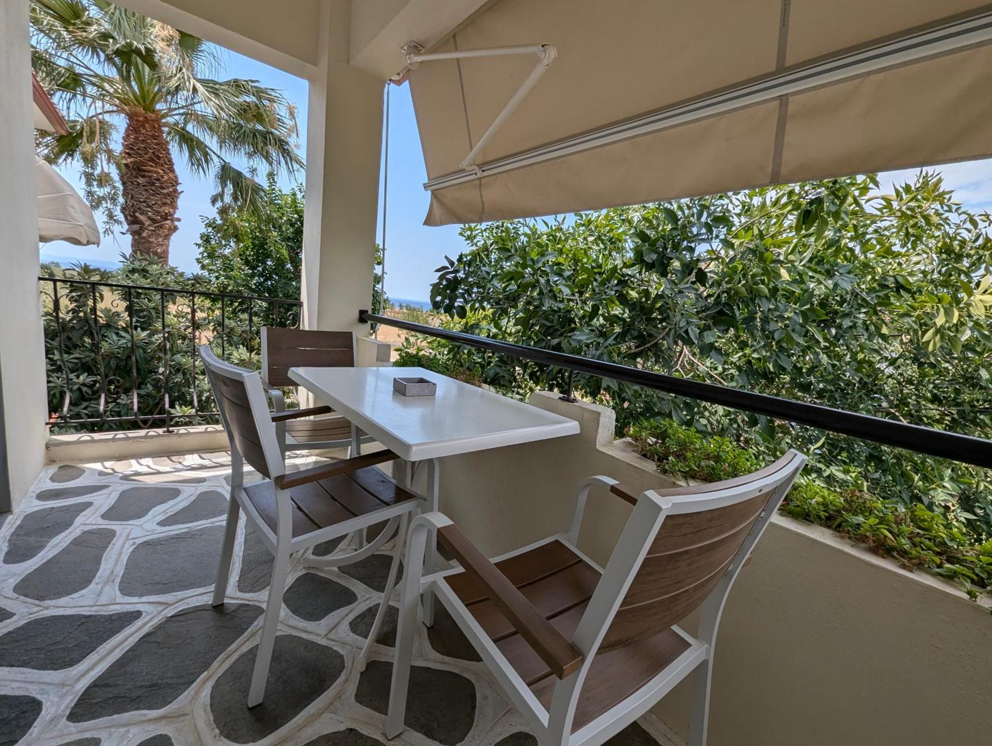 Avgerou Studios And Apartments Psakoudia Exterior photo
